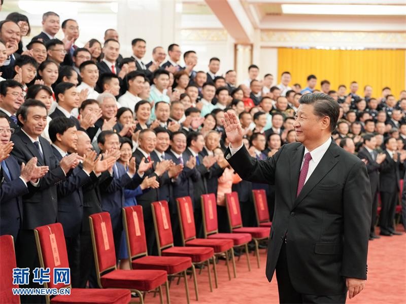 习近平亲切会见中国共产党成立100周年庆祝活动筹办工作代表